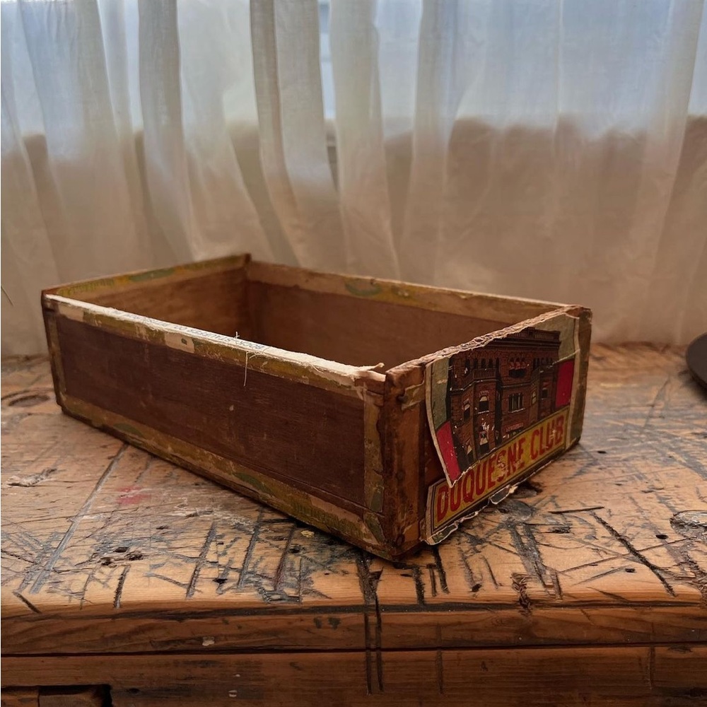 Antique Duquesne Club Cigar Box (empty).